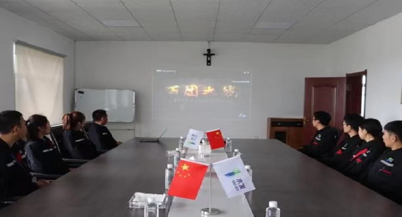 【木兰龙能】木兰龙能公司组织开展中国人民抗日战争暨世界反法西斯战争胜利75周年观影活动 (1).jpg